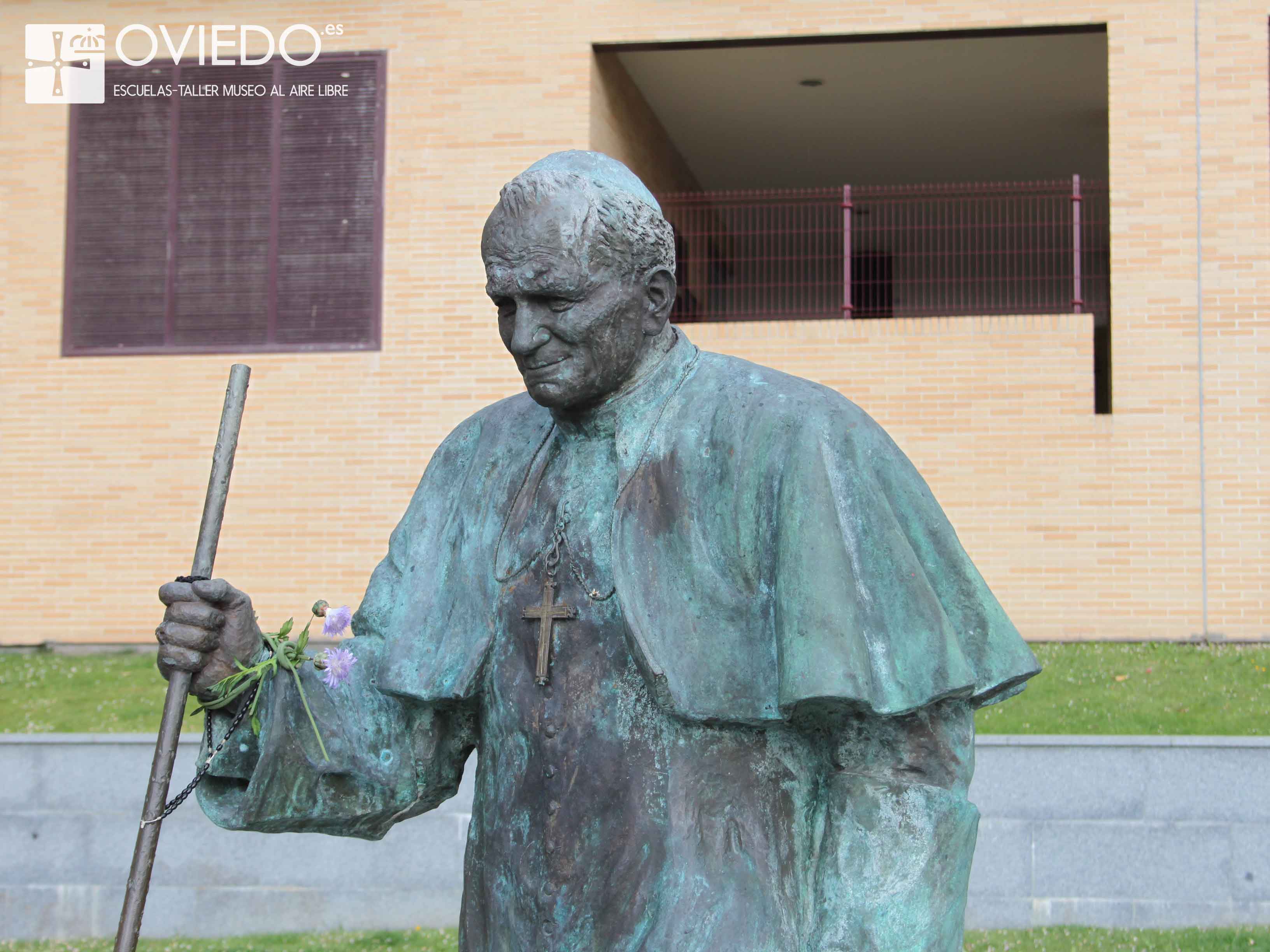 Escultura Juan Pablo II